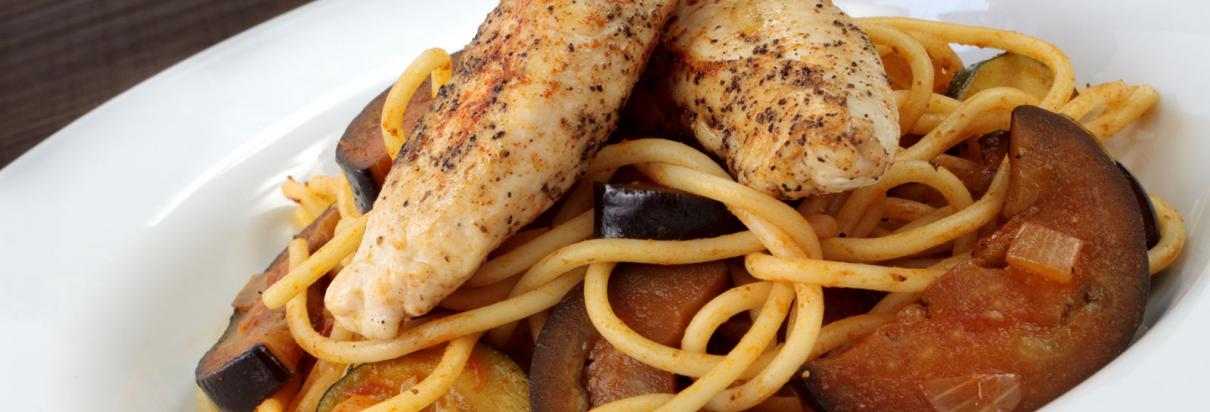 Pasta with chicken, vegetables